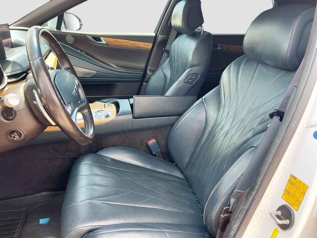 2021 Genesis G80 2.5T White at AutoSavvy Houston Northwest