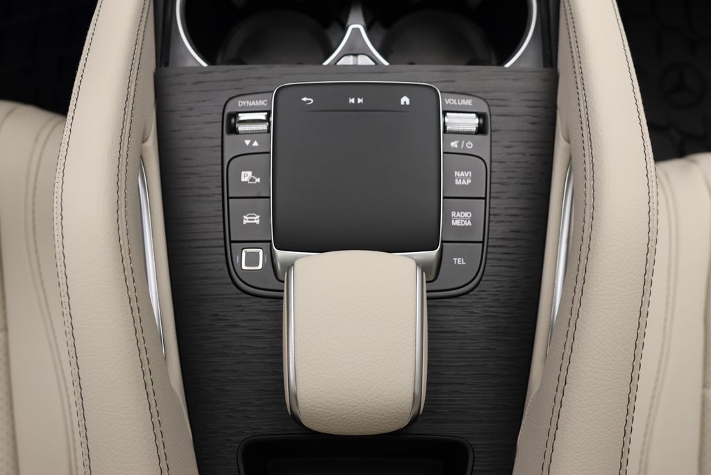 Thumbnail: 2026 Mercedes-Benz GLE - 29