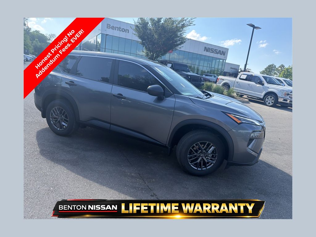 Gray (Gun Metallic) 2026 Nissan Rogue SUV / Crossover Front-Wheel Drive Continuously Variable Transmission