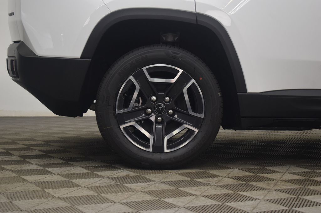 new 2026 Jeep Cherokee car, priced at $38,189