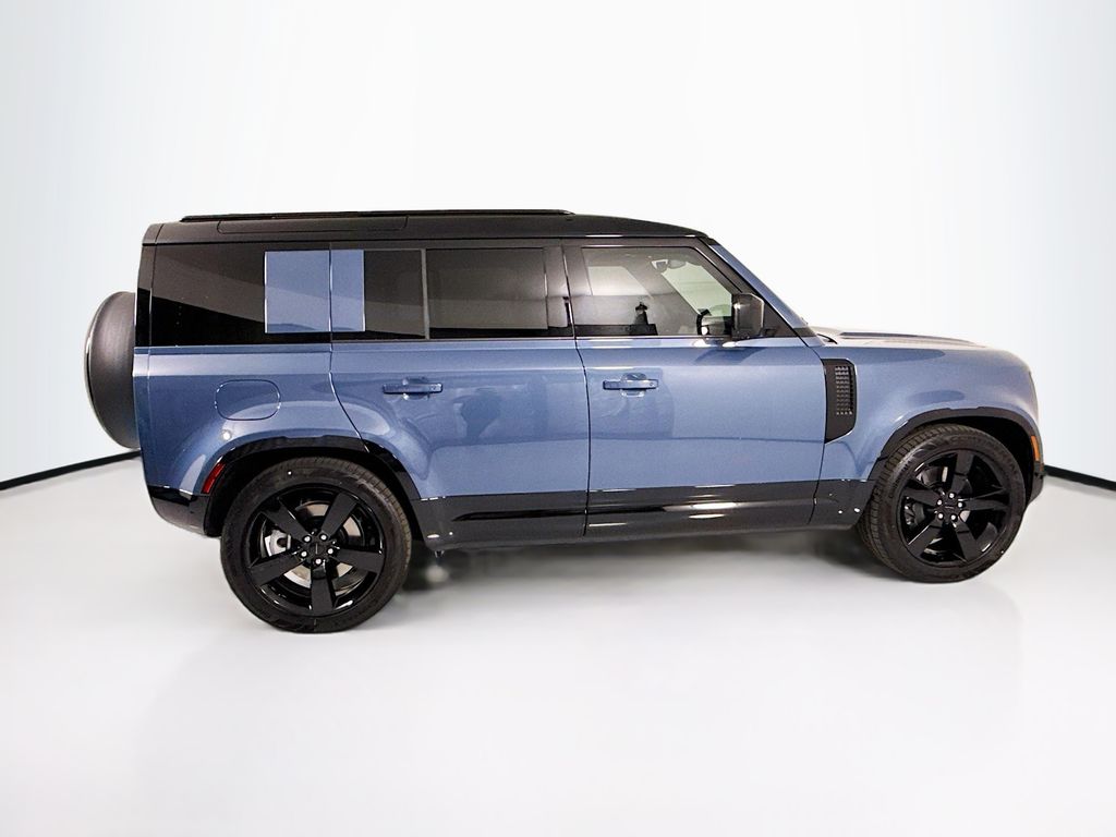 Thumbnail: 2026 Land Rover Defender - 4