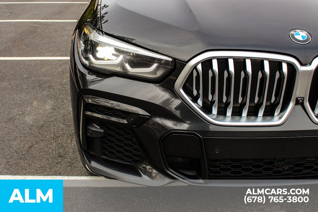Used 2022 Black BMW xDrive40i image 12