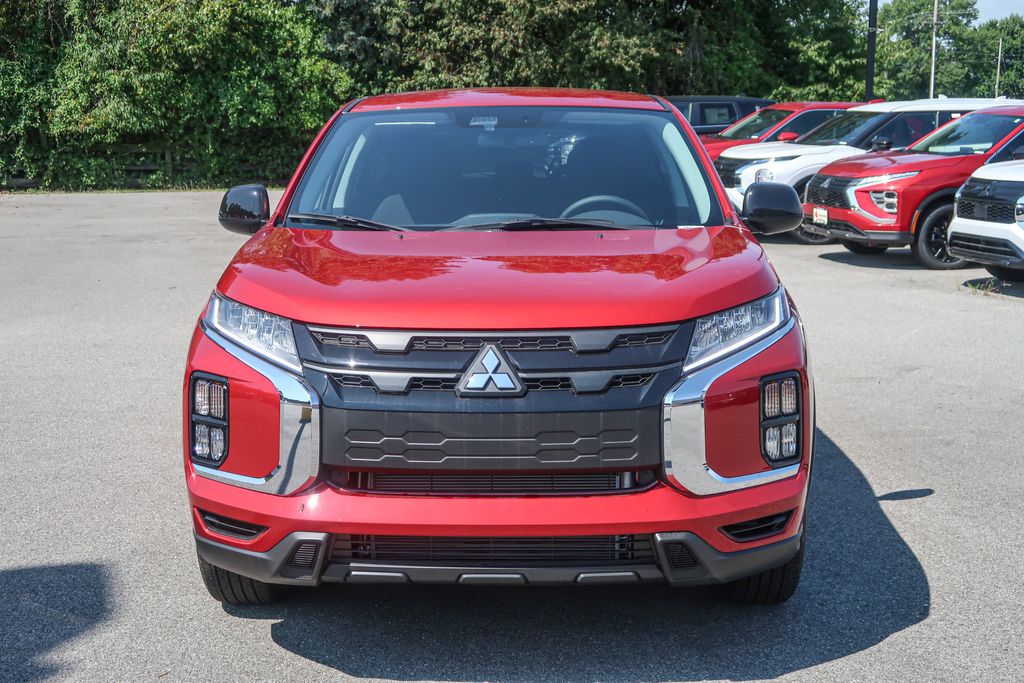 2027 Mitsubishi Outlander Sport LE
