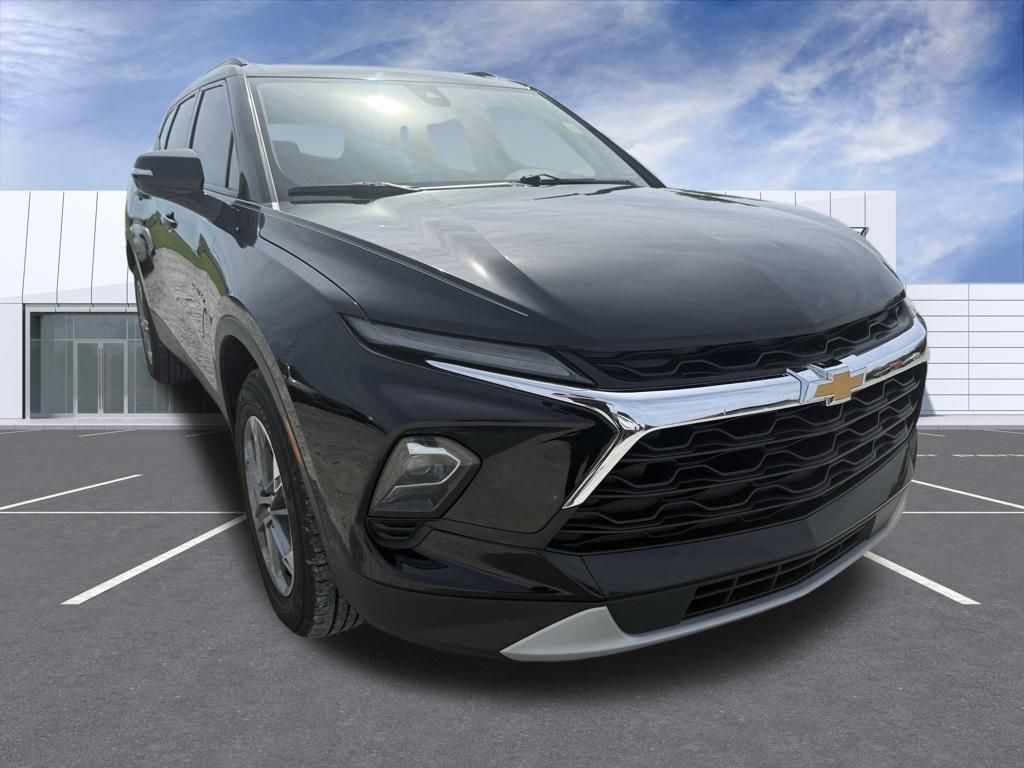 Black 2024 Chevrolet Blazer 3LT FWD SUV / Crossover Front-Wheel Drive 9-Speed Automatic Overdrive