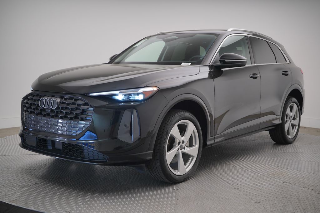 Thumbnail: 2025 Audi Q5 - 1