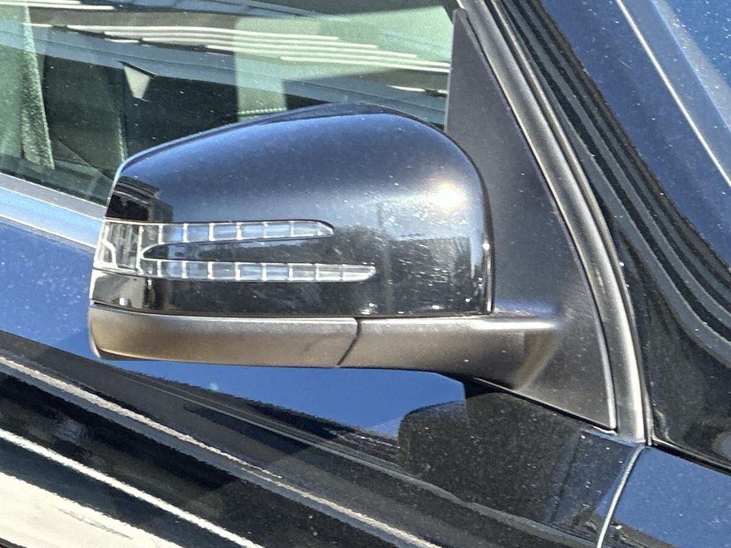 Thumbnail: 2017 Mercedes-Benz GLE - 6