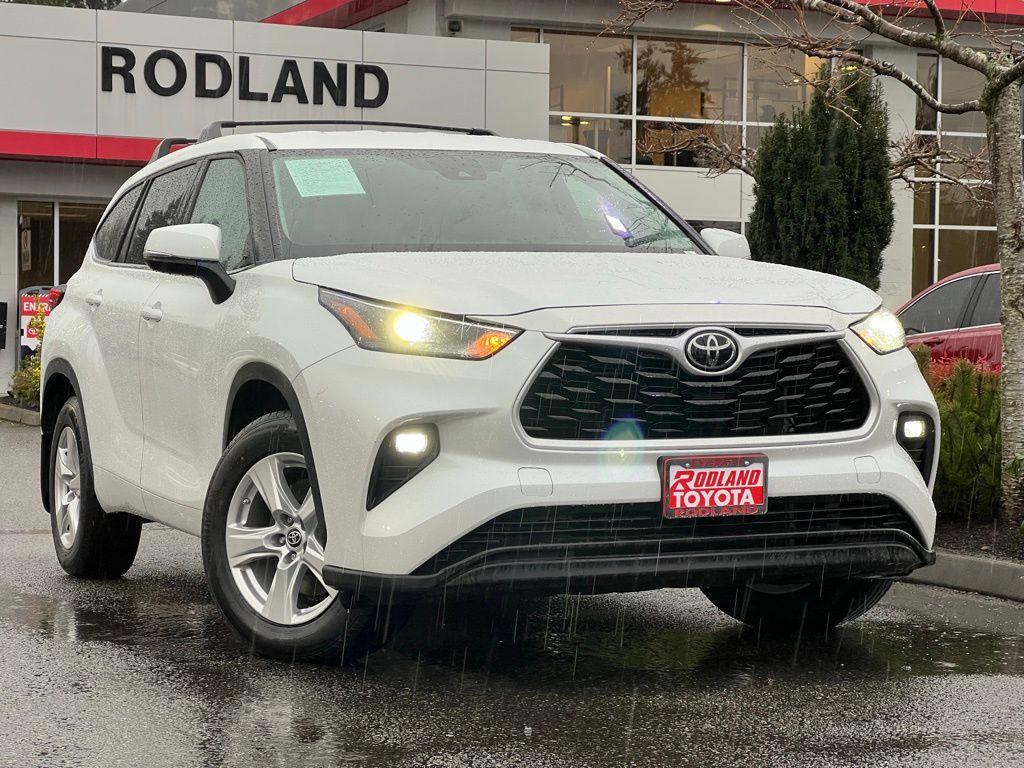 2022 Toyota Highlander LE AWD