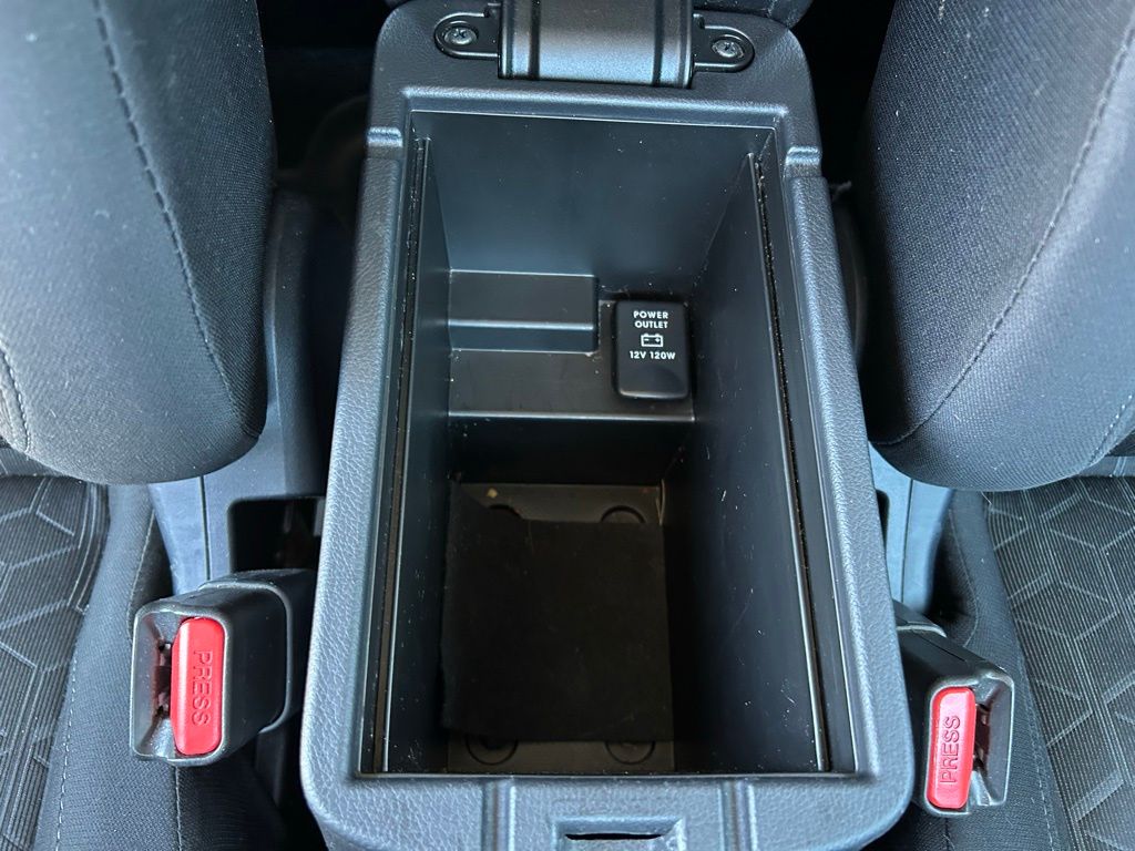 Used 2021 Gray Mitsubishi 2.0 SE image 45