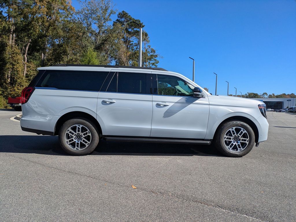 2025 Ford Expedition Active MAX