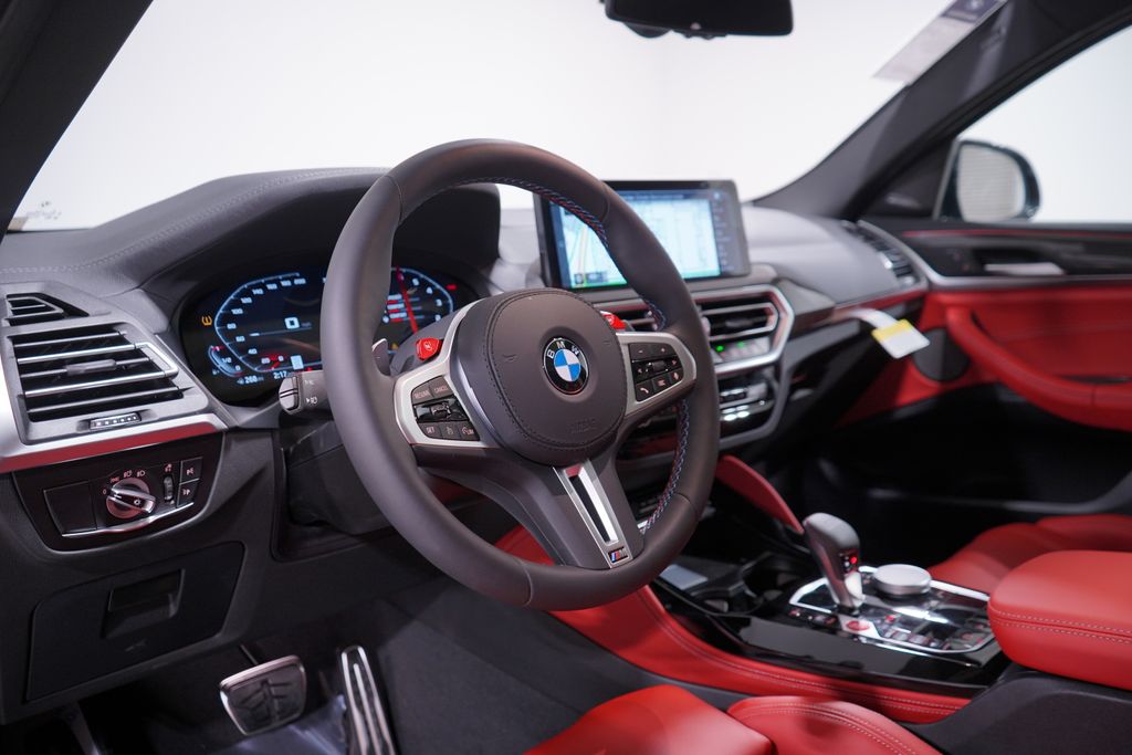 2025 BMW X4 M 6