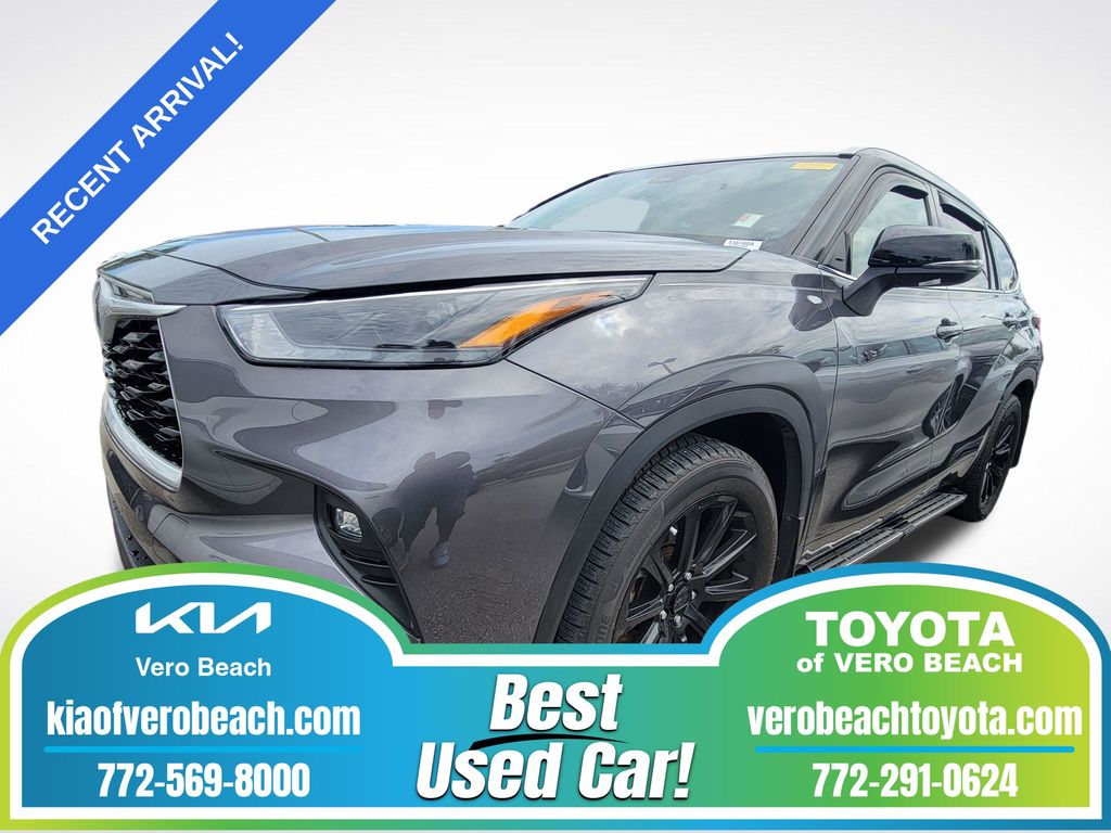 Magnetic Gray Metallic 2022 Toyota Highlander Hybrid SUV / Crossover Front-Wheel Drive Continuously Variable Transmission