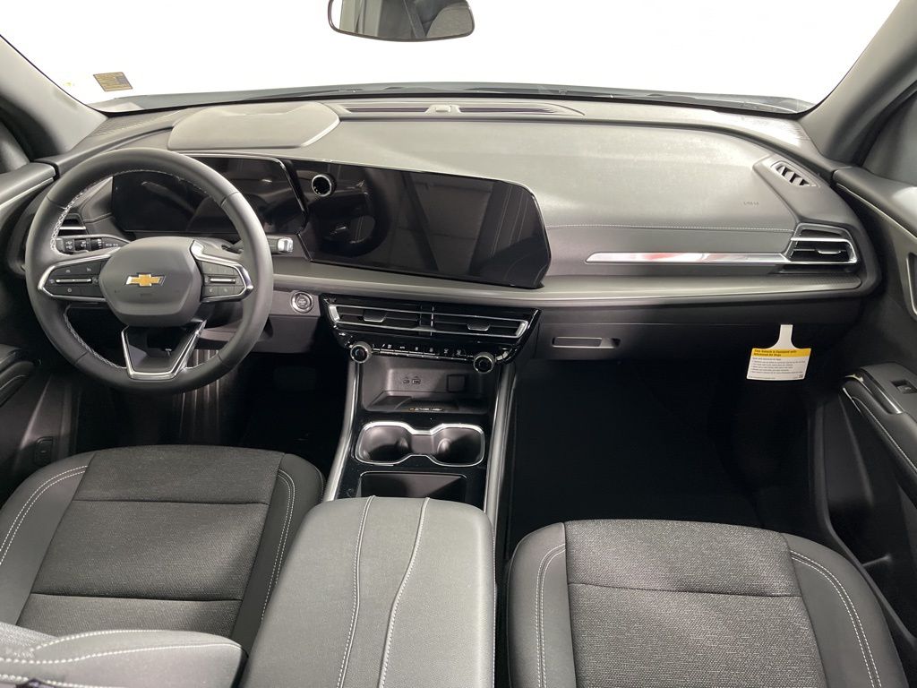 Thumbnail: 2026 Chevrolet Traverse - 16