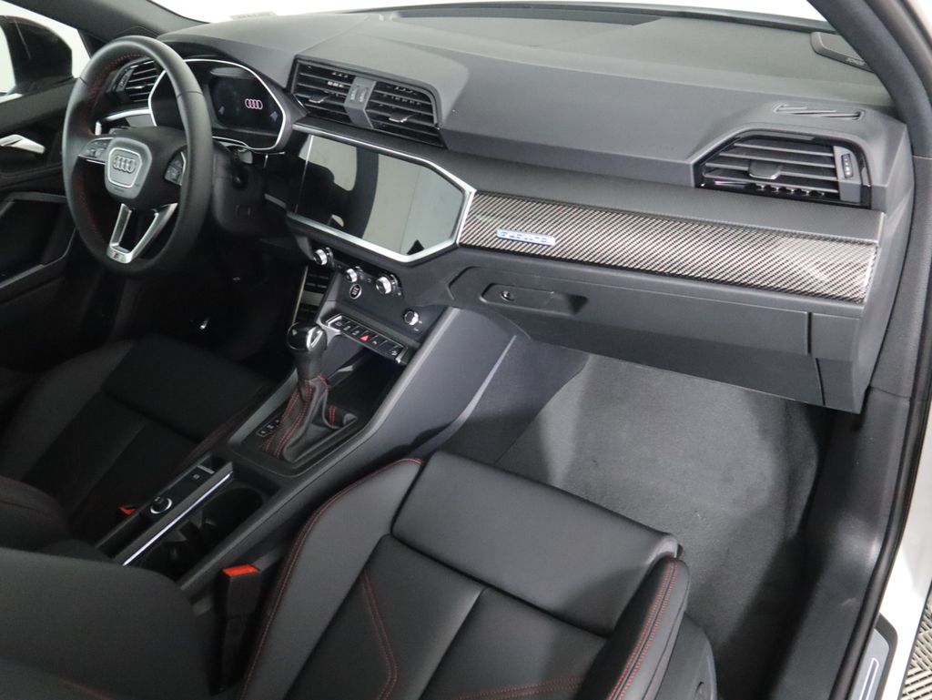 Thumbnail: 2025 Audi Q3 - 19