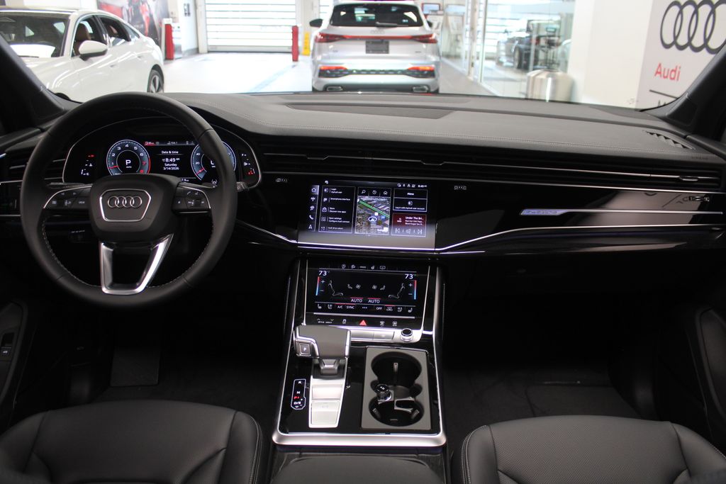 Thumbnail: 2026 Audi Q7 - 11