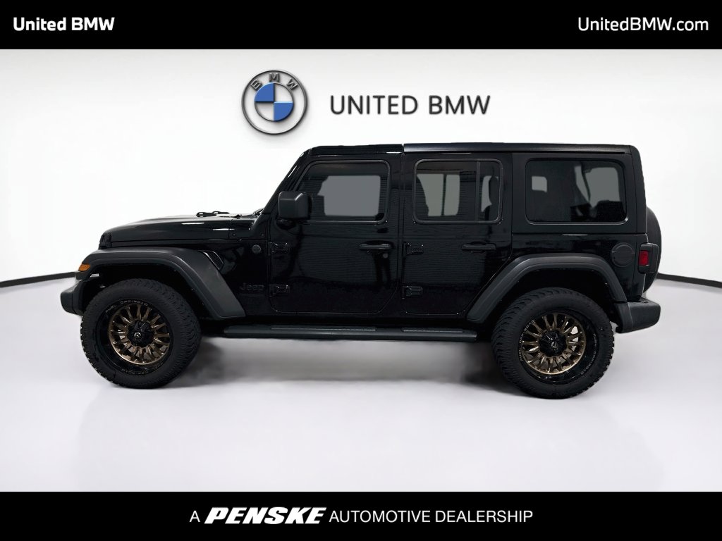 Thumbnail: 2022 Jeep Wrangler - 8