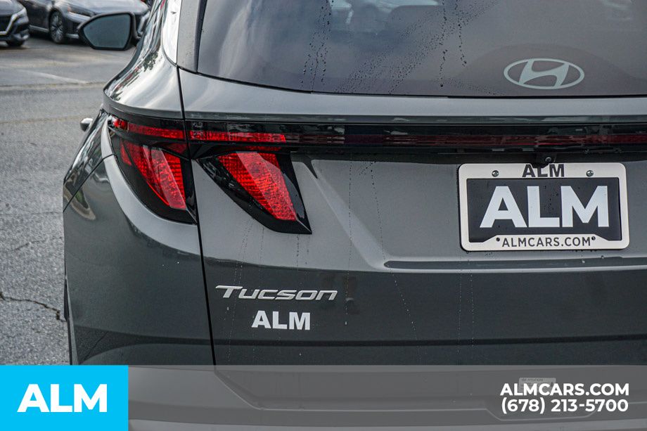 Used 2025 Gray Hyundai SEL image 12