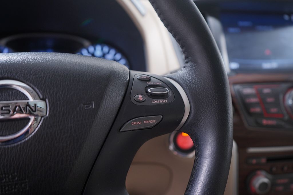 2019 Nissan Pathfinder Platinum 22