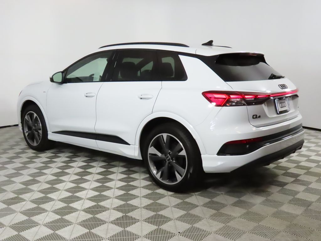 Thumbnail: 2025 Audi Q4 e-tron - 3