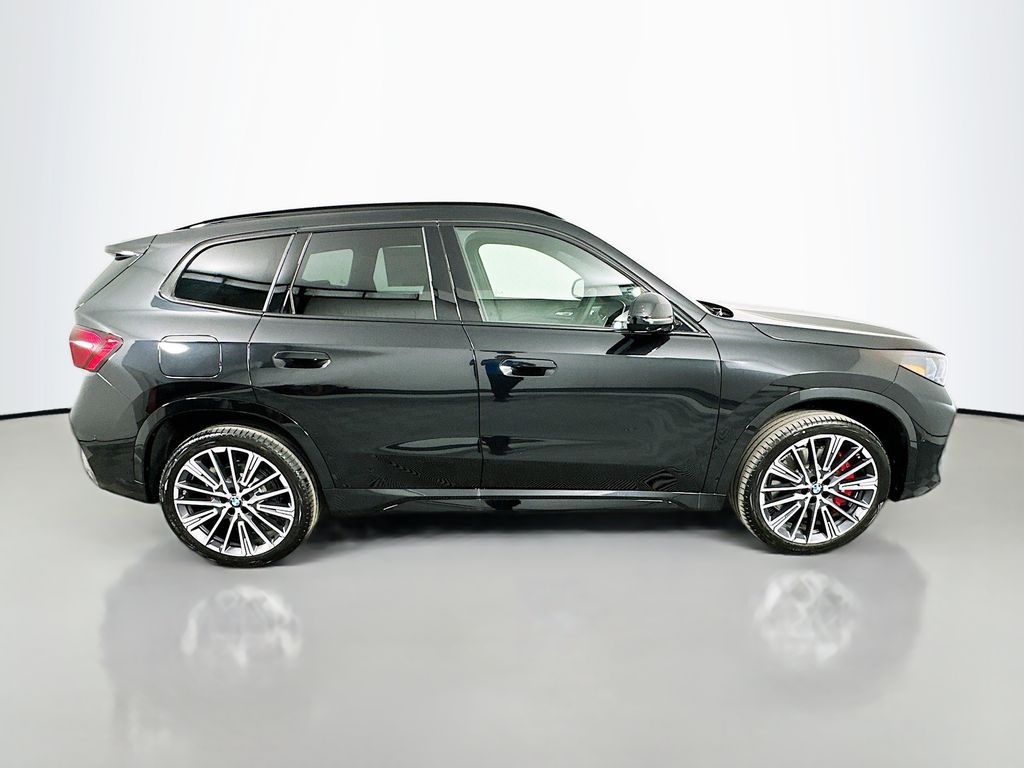 Thumbnail: 2026 BMW X1 - 4