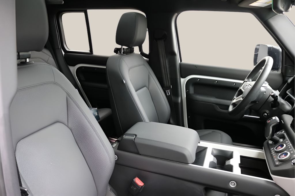 Used Car 2025 Land Rover Defender 110  S For Sale Under $70,000 In Austin, Texas
