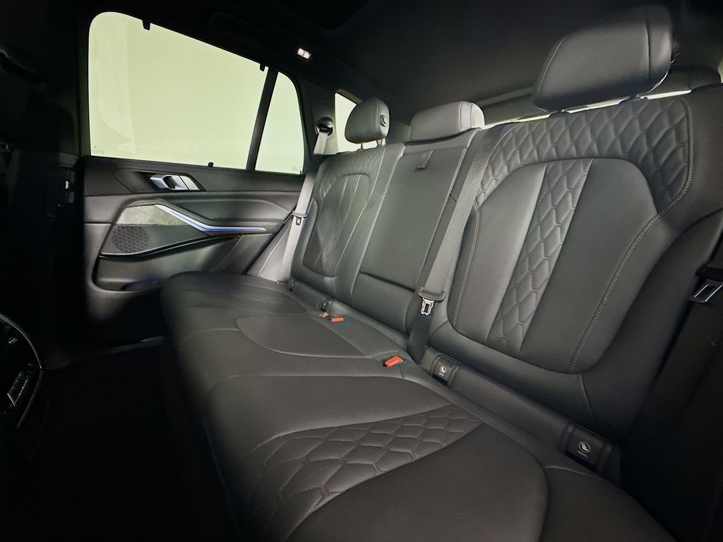 Thumbnail: 2022 BMW X5 - 25