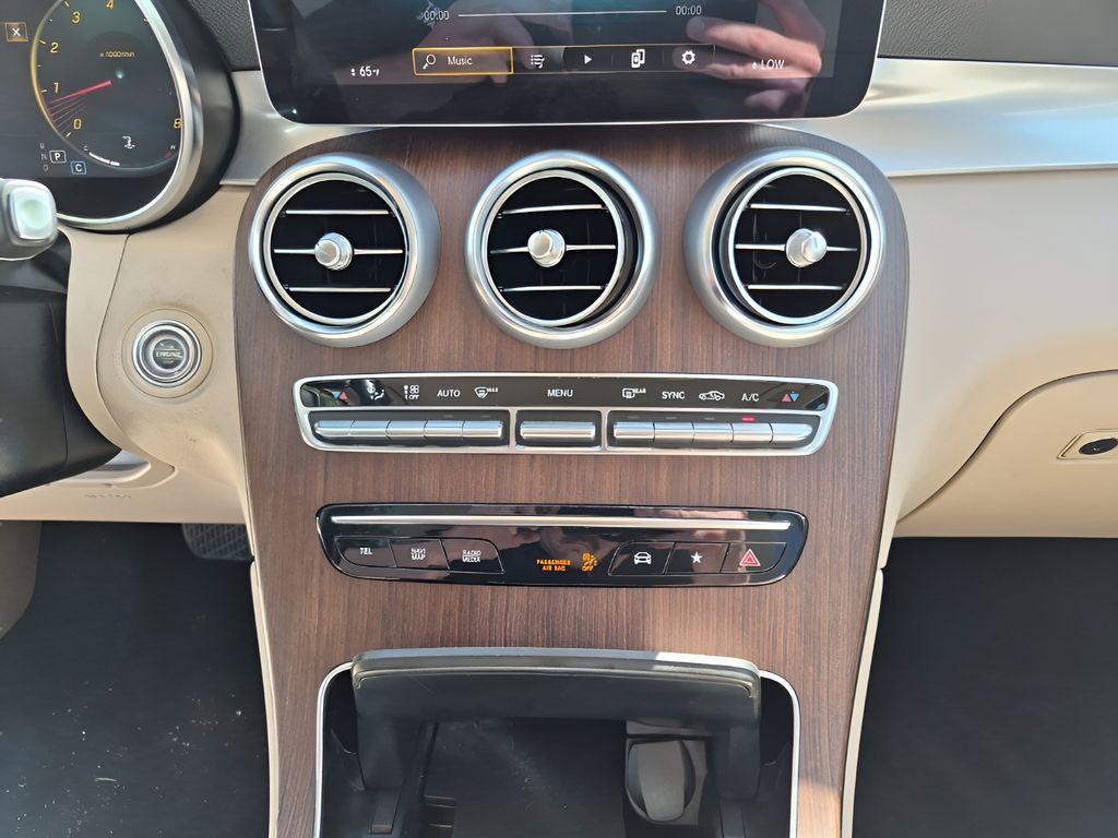 Used Car 2022 Mercedes-benz Glc  Glc 300 For Sale Under $35,000 In Austin, Texas