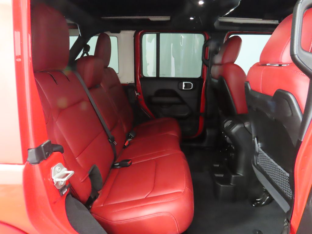 2024 Jeep Wrangler Rubicon 23