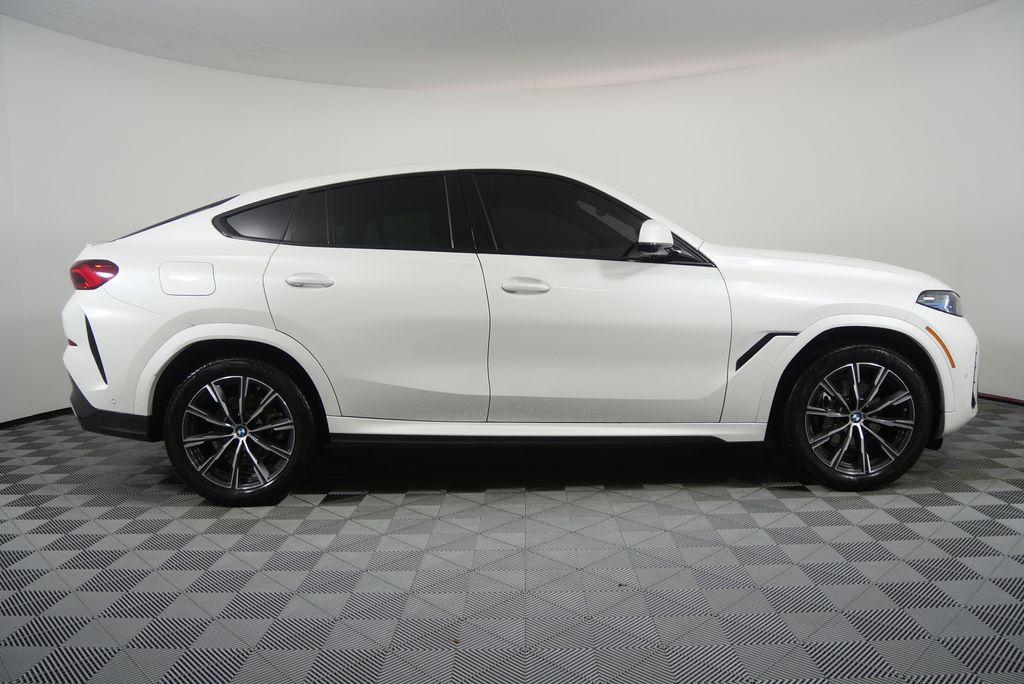 Thumbnail: 2025 BMW X6 - 2
