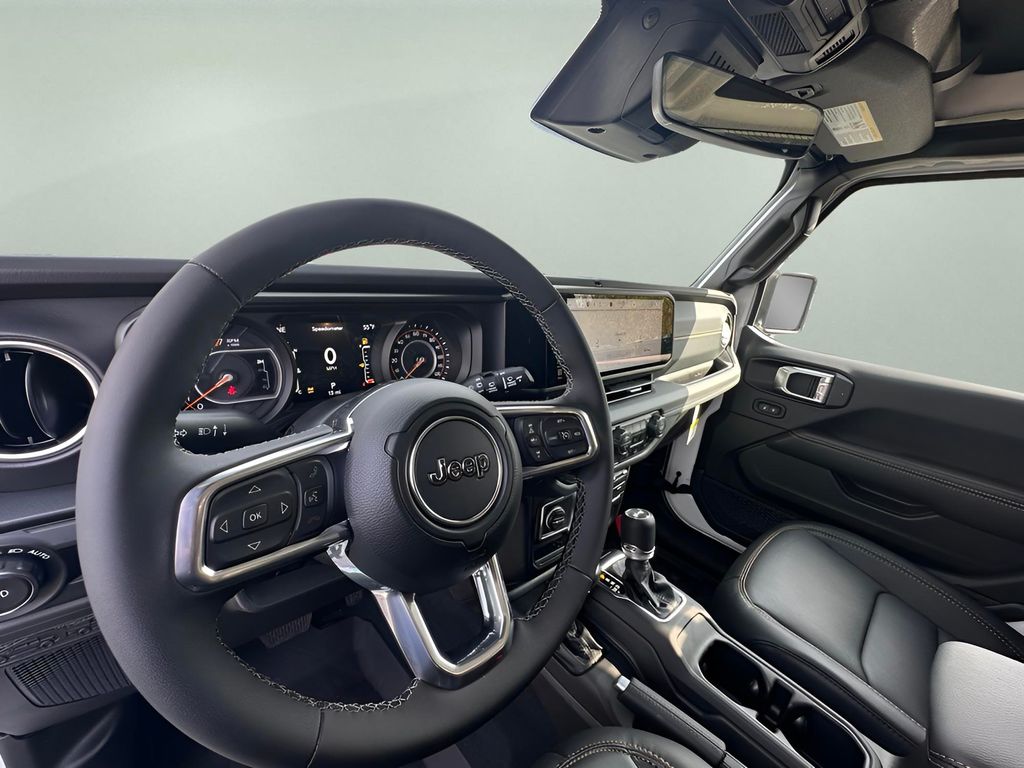 2026 Jeep Wrangler 4-Door Sahara - Photo 14