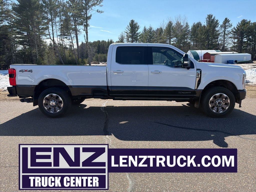 Oxford White 2024 Ford F-350 Super Duty King Ranch Crew Cab 4WD Pickup Truck Four-Wheel Drive Automatic