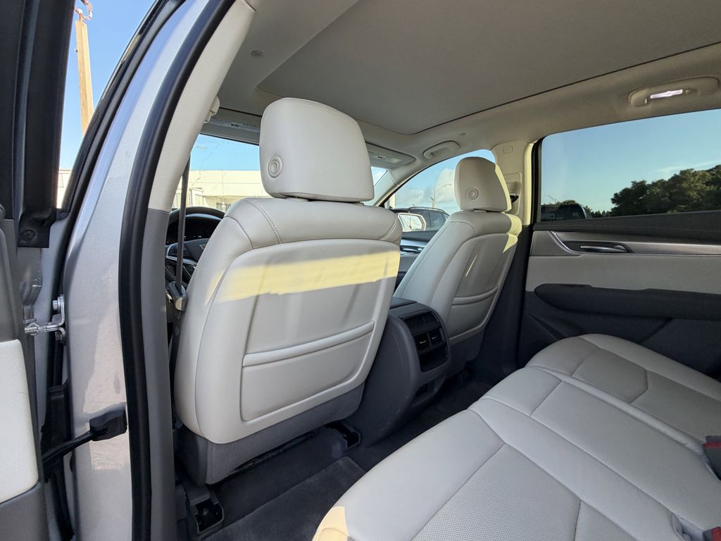 used 2020 Cadillac XT5 car, priced at $22,694