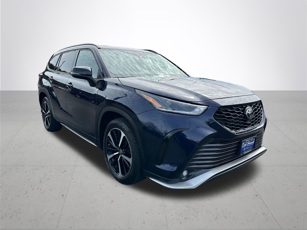 2022 Toyota Highlander XSE