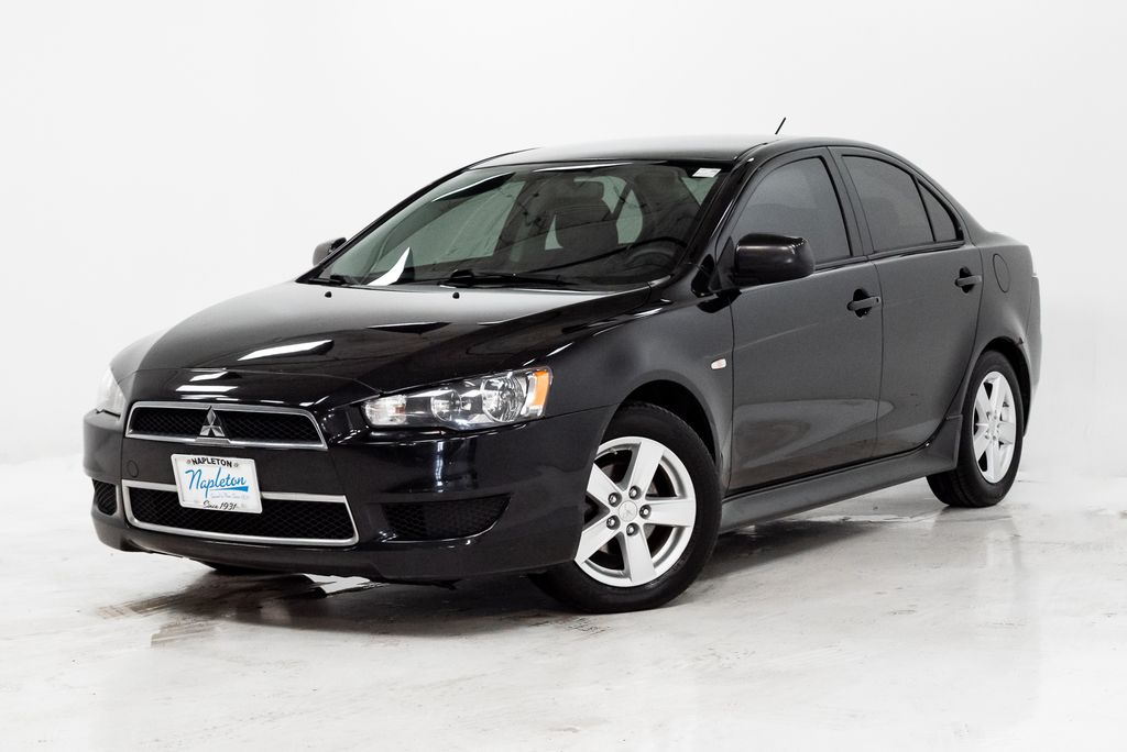  2014 Mitsubishi Lancer SE   