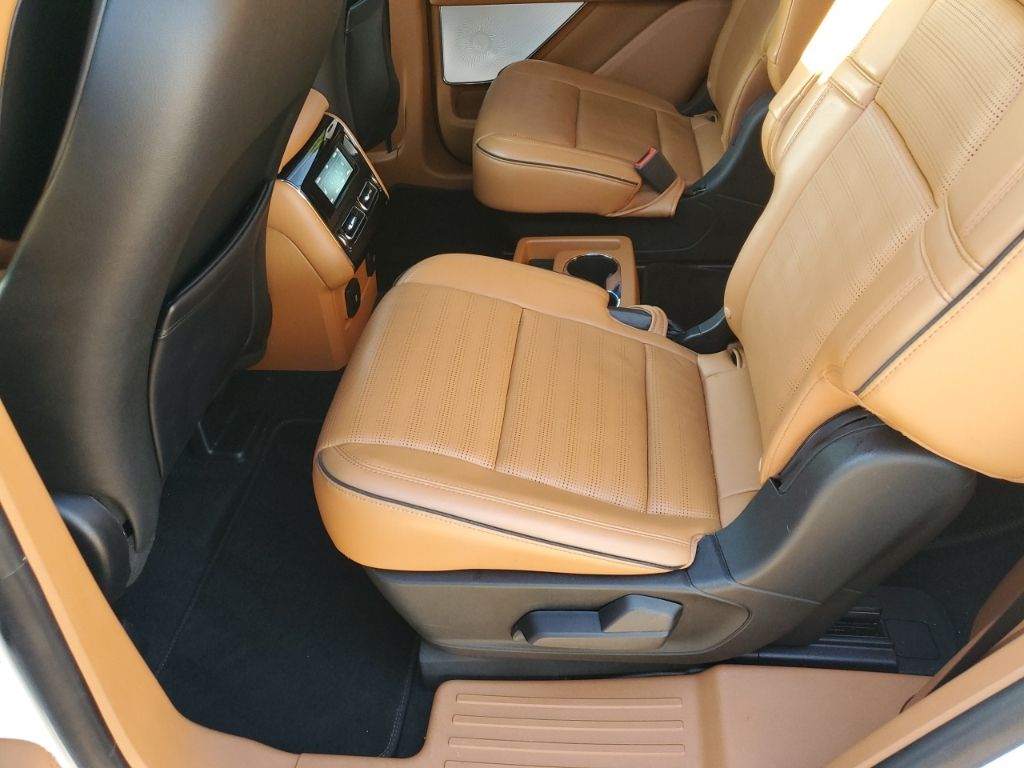 Used Car 2020 Lincoln Aviator  Black Label For Sale Under $35,000 In Austin, Texas