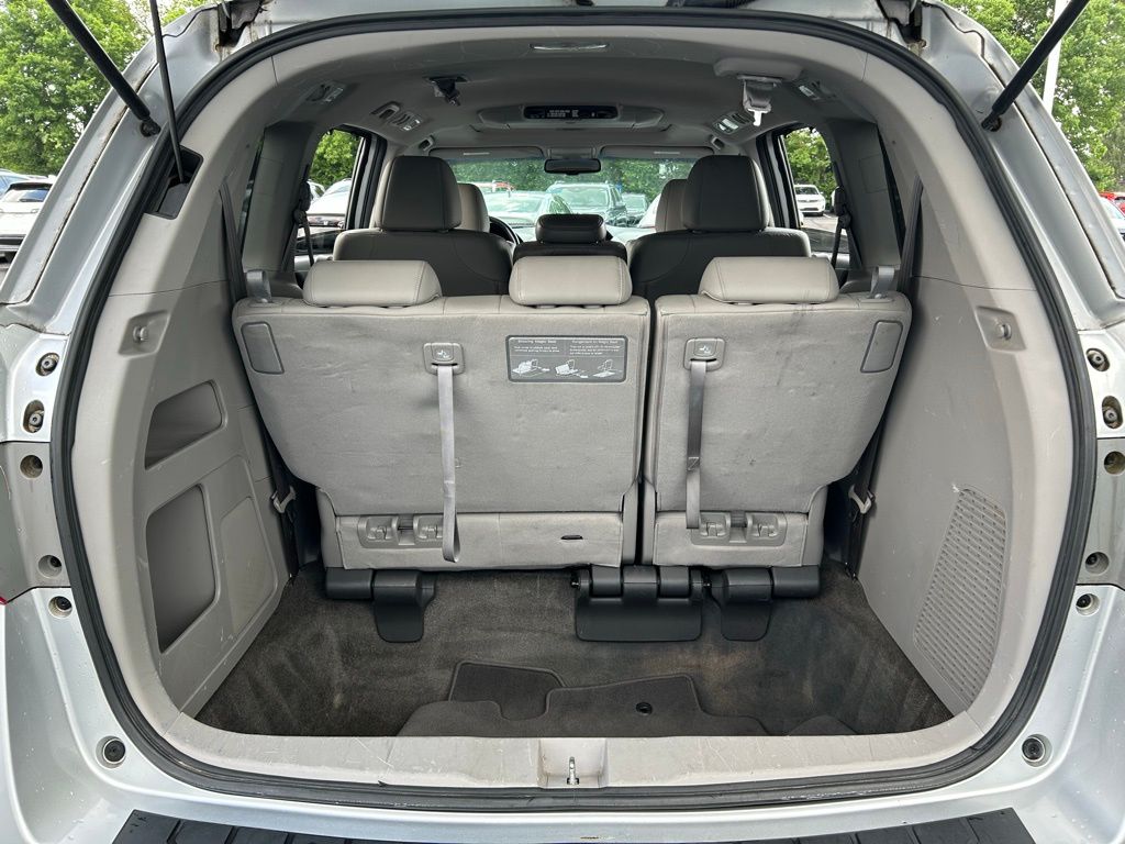 Thumbnail: 2012 Honda Odyssey - 23