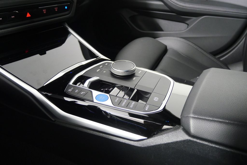 2023 BMW i4 eDrive40 23