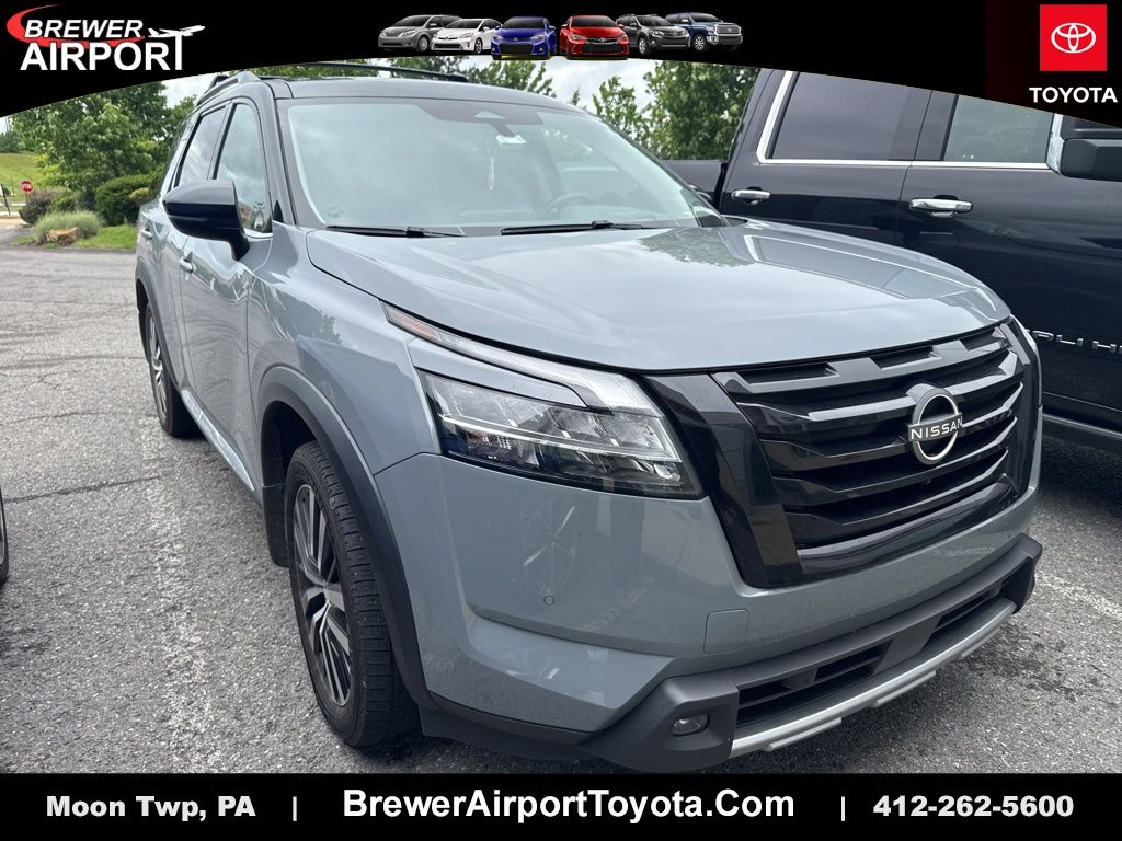 2024 Nissan Pathfinder Platinum 4WD's photo