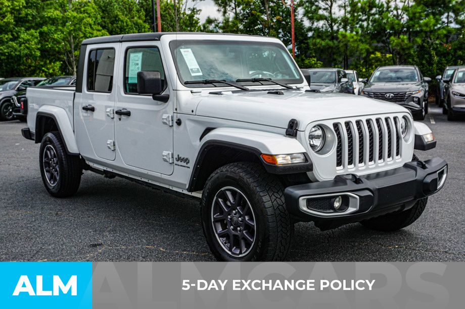 2023 Jeep Gladiator Overland photo 3