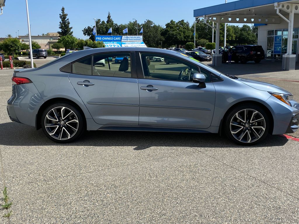 2020 Toyota Corolla XSE 4