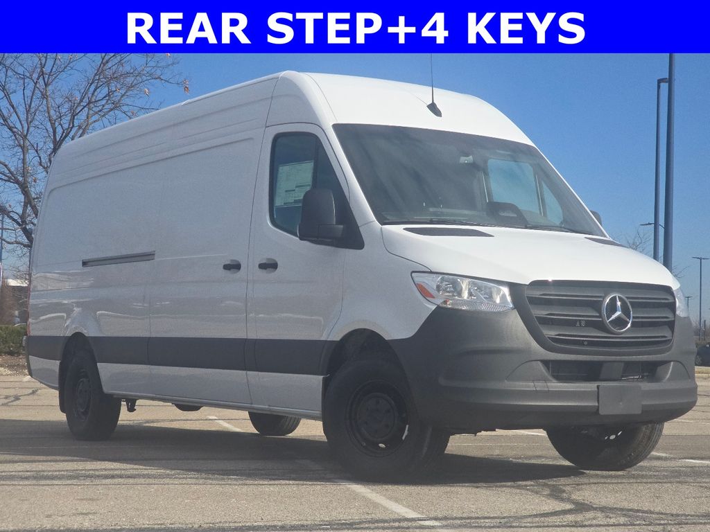 2025 Mercedes-Benz Sprinter 2500 Cargo 170 WB