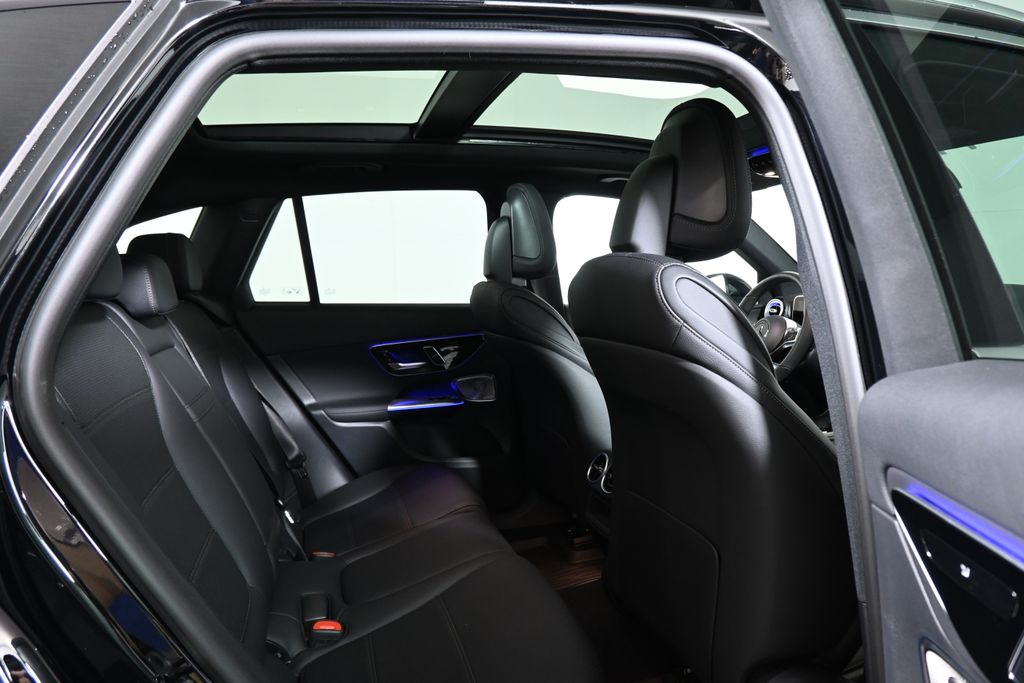 Thumbnail: 2025 Mercedes-Benz GLC - 25