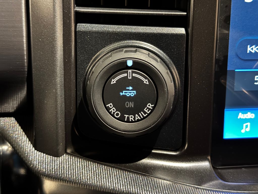 New 2026 Gray Ford Lariat image 32