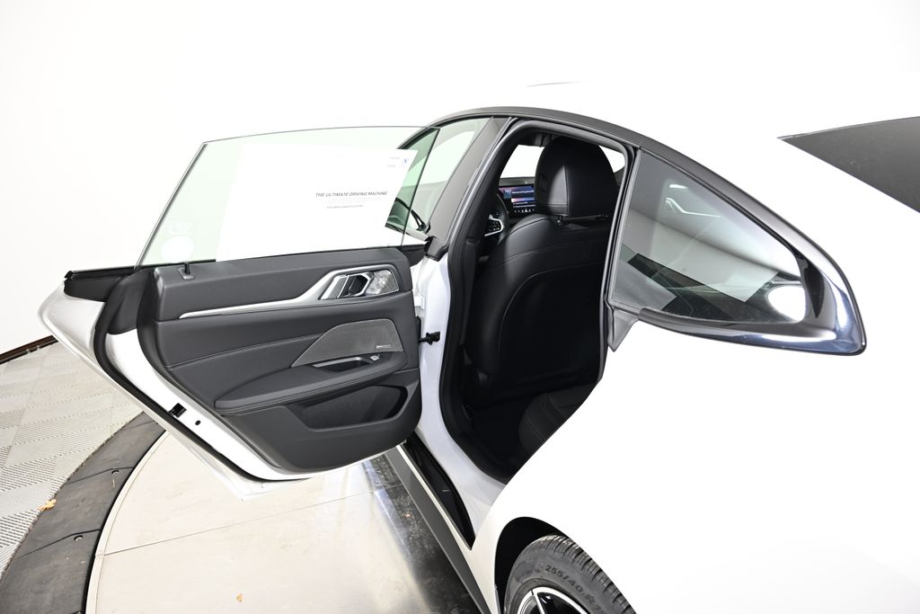 Thumbnail: 2026 BMW 4 Series - 23