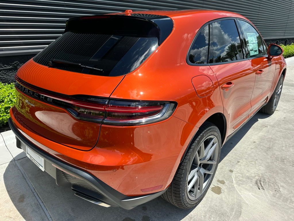 Thumbnail: 2025 Porsche Macan - 9