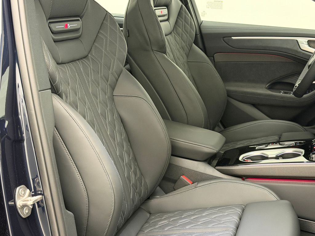 Thumbnail: 2026 Audi A6 - 16