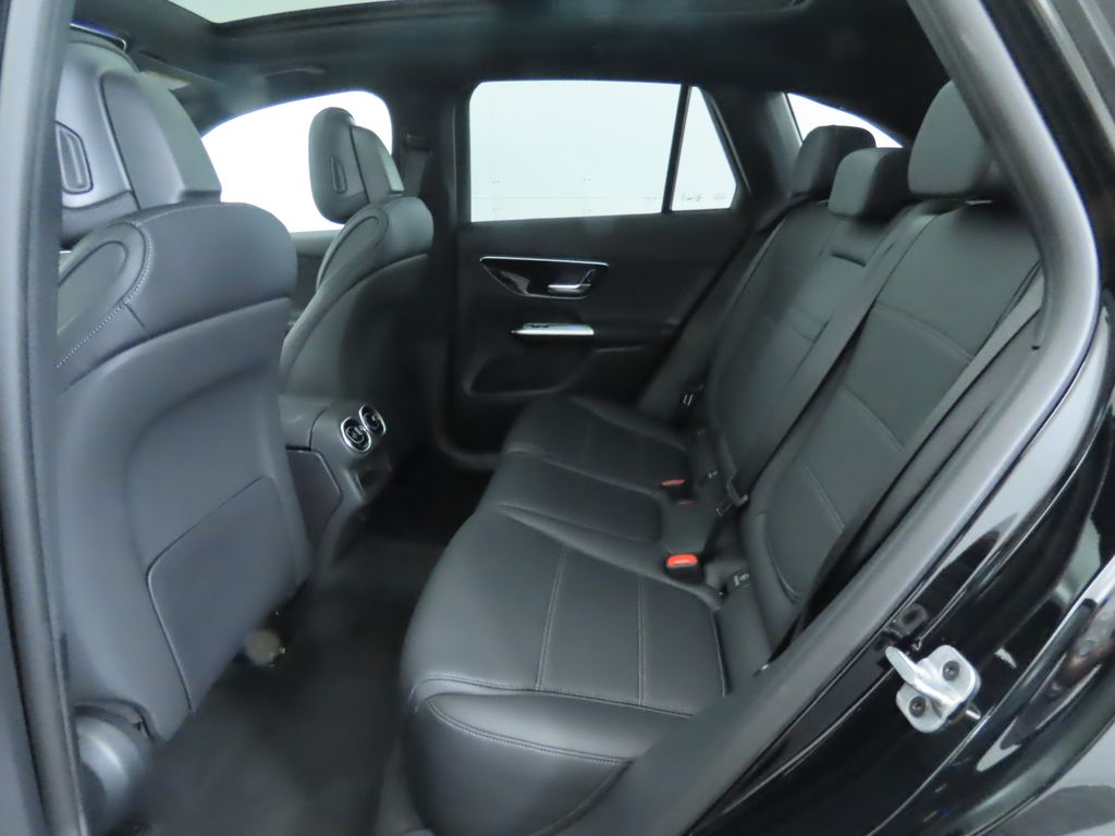 Thumbnail: 2025 Mercedes-Benz GLC - 21