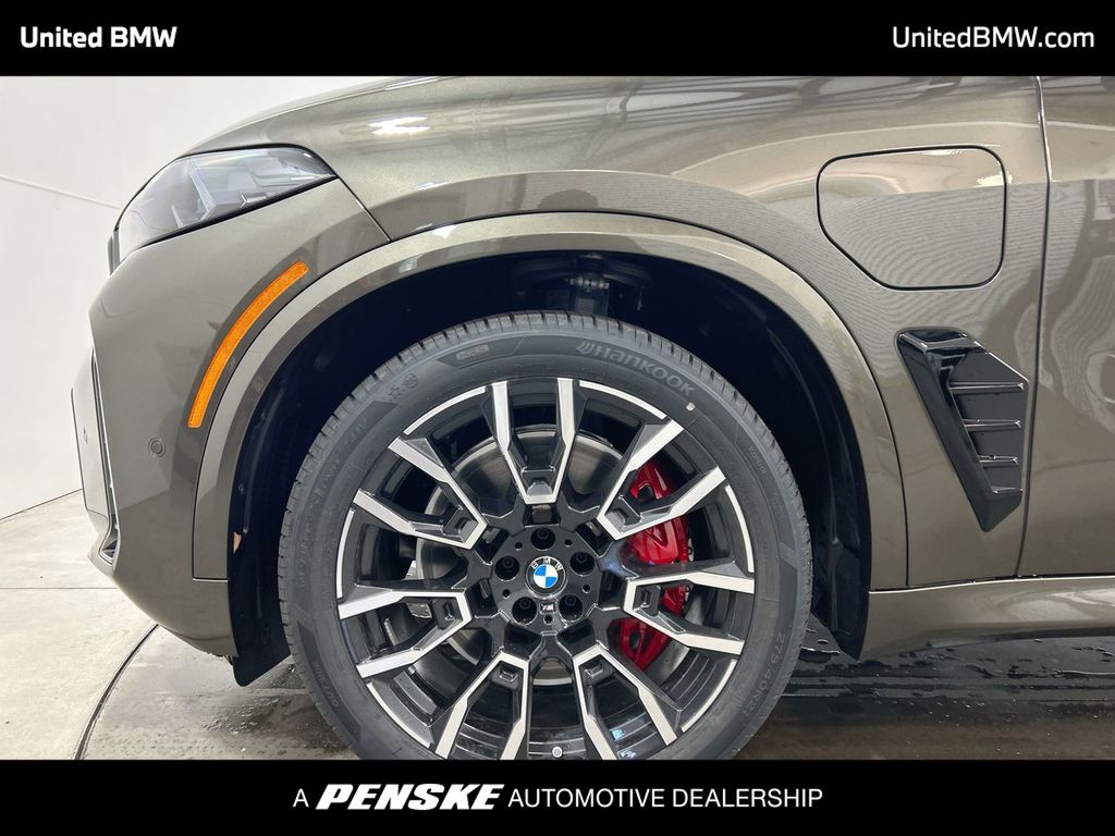 Thumbnail: 2026 BMW X5 - 10
