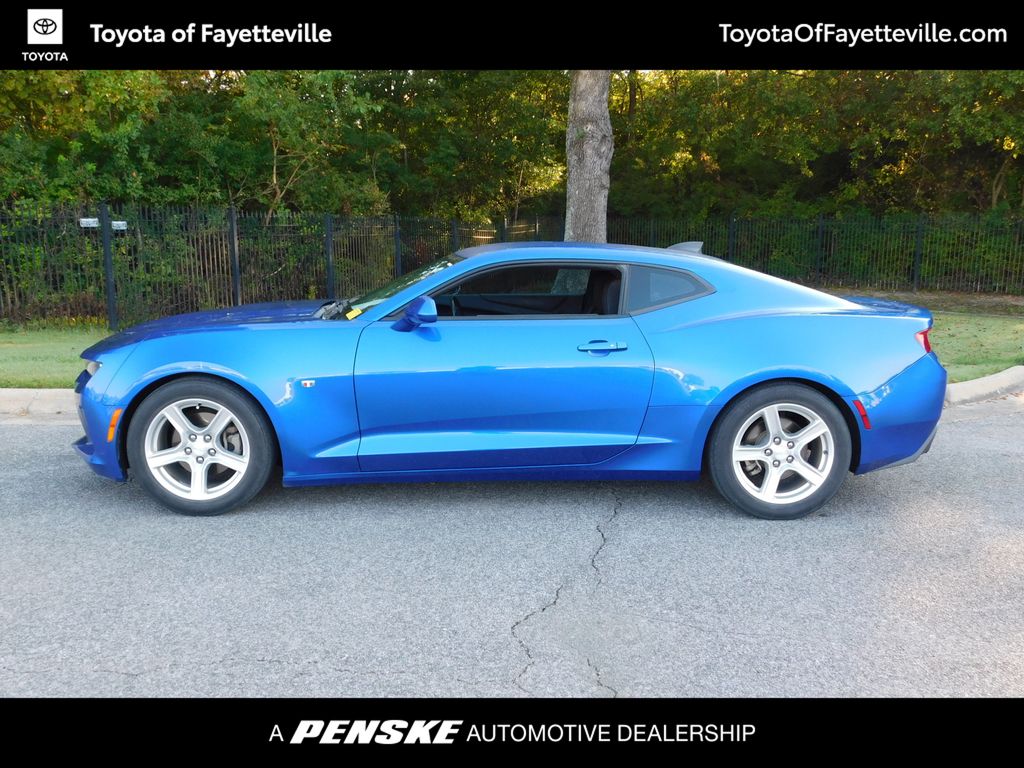 Thumbnail: 2018 Chevrolet Camaro - 2