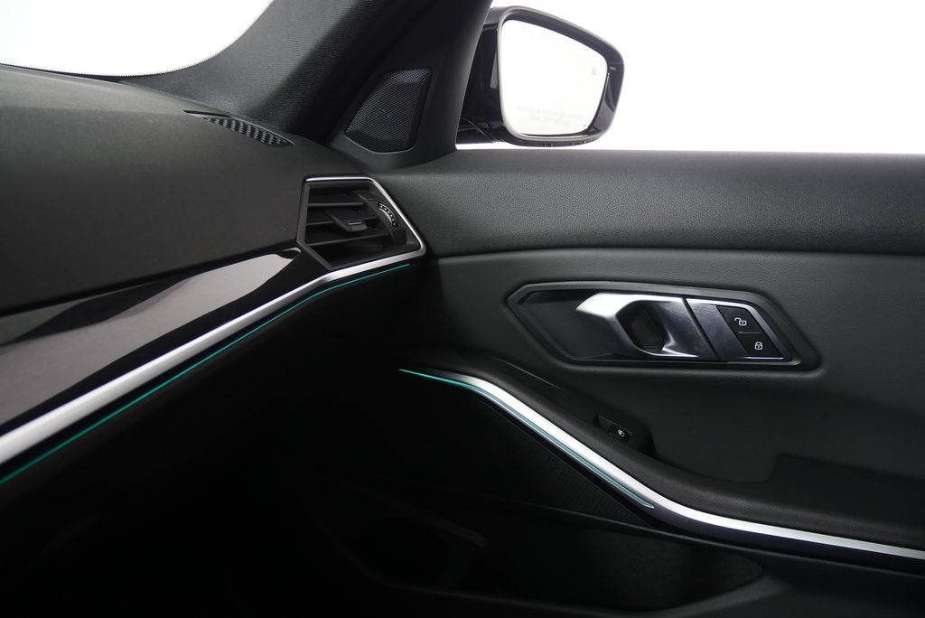 2022 BMW 3 Series 330i 28