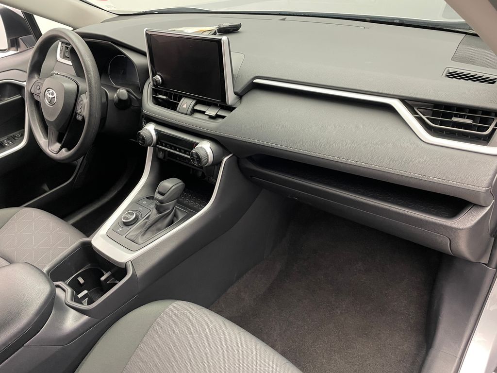 Thumbnail: 2025 Toyota RAV4 - 16